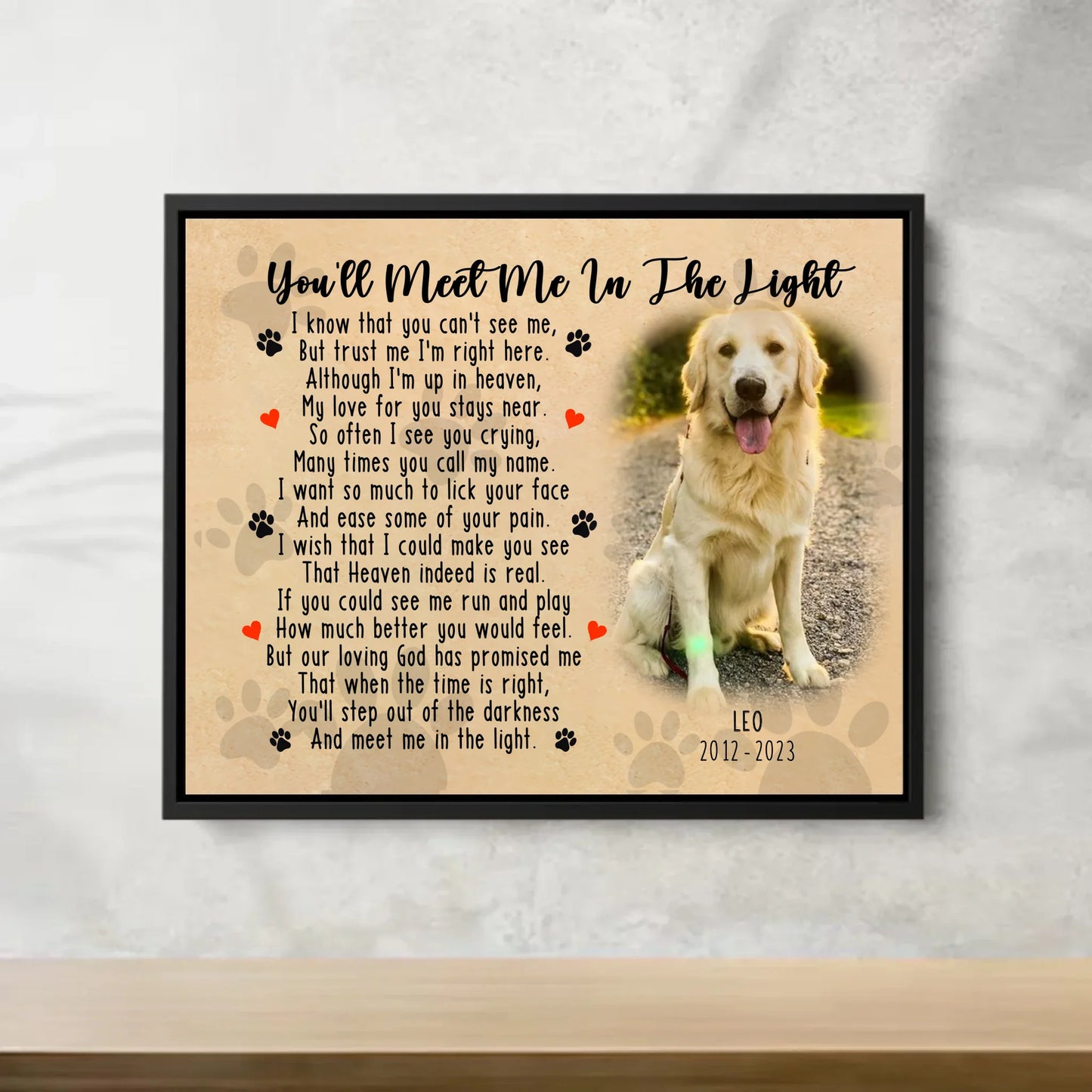 Mockup Canvas Ngang 20x16in - Framed Black