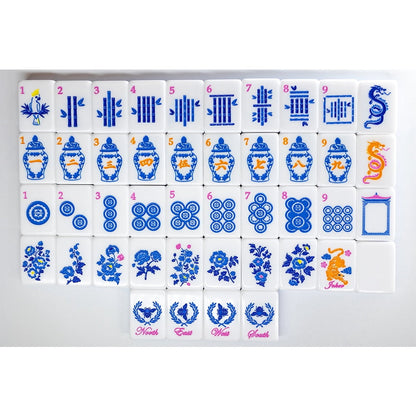 American Mahjong Game Set Blue and White Porcelain Design for Family and Travel Games 160 Piece Acrylic Set with Mat Bag and Dice