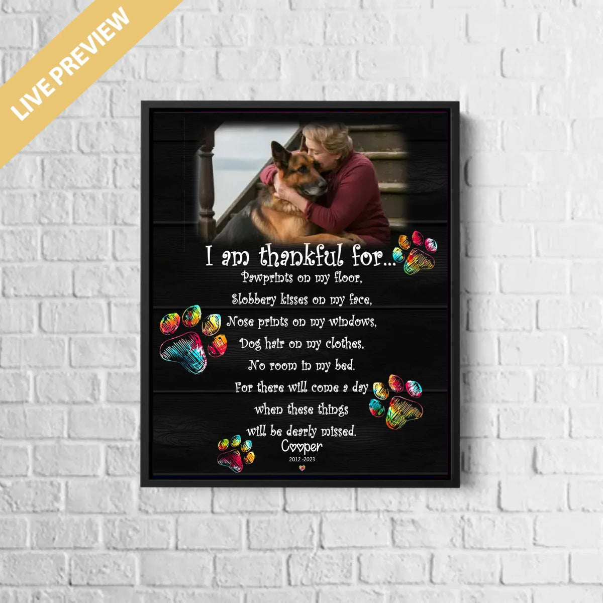 16x20 - Framed Black - Mockup Canvas Dọc