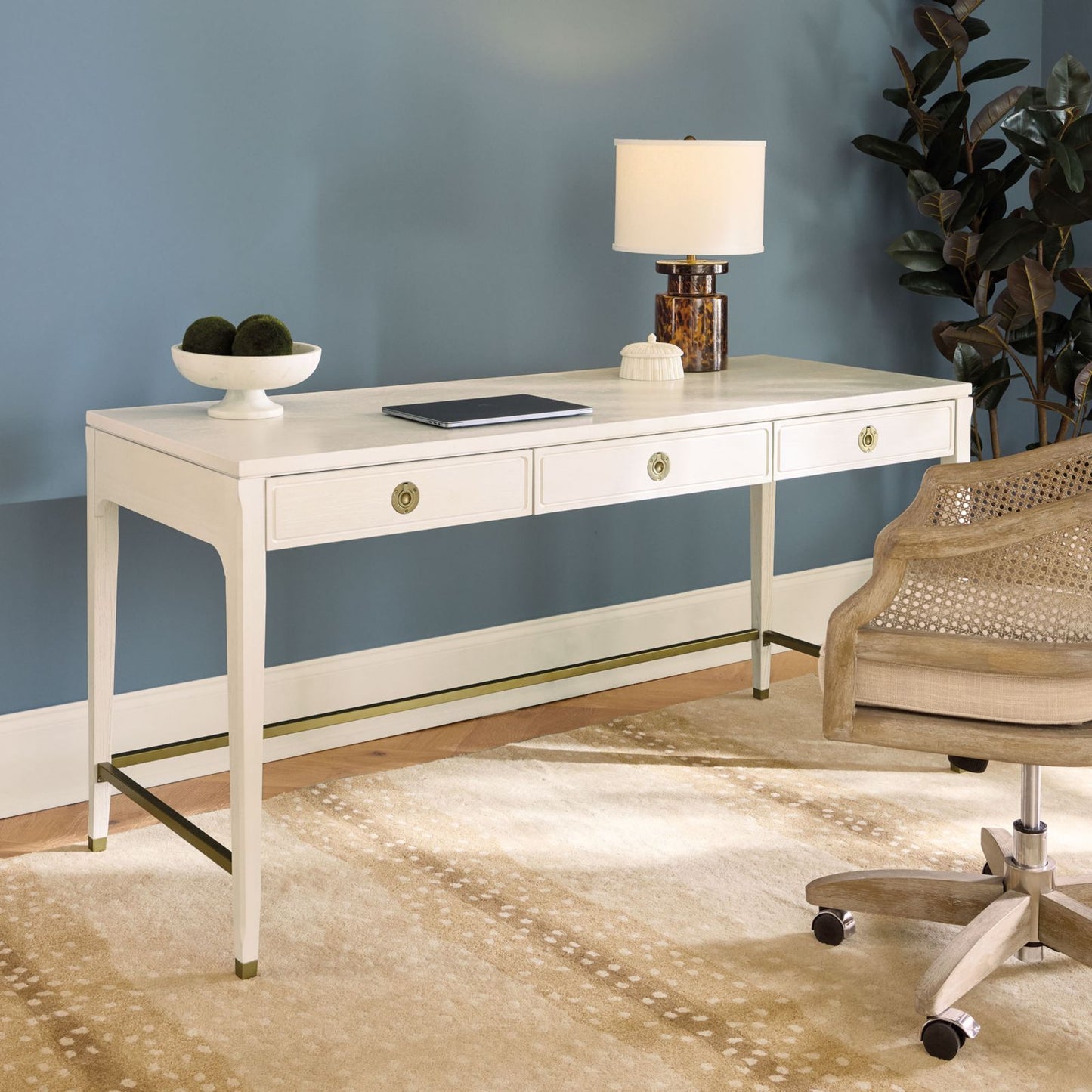 Callista Desk