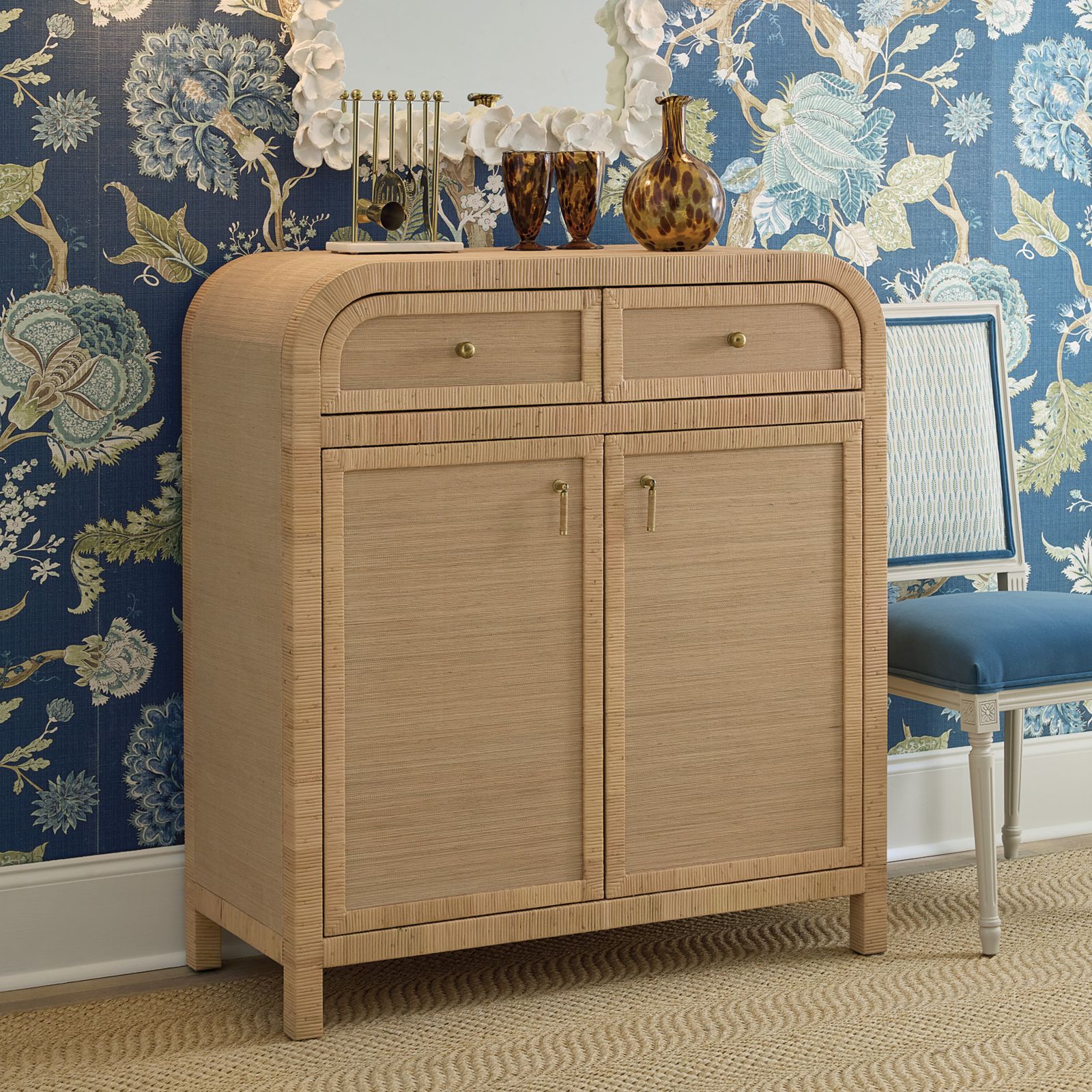Reya Bar Cabinet