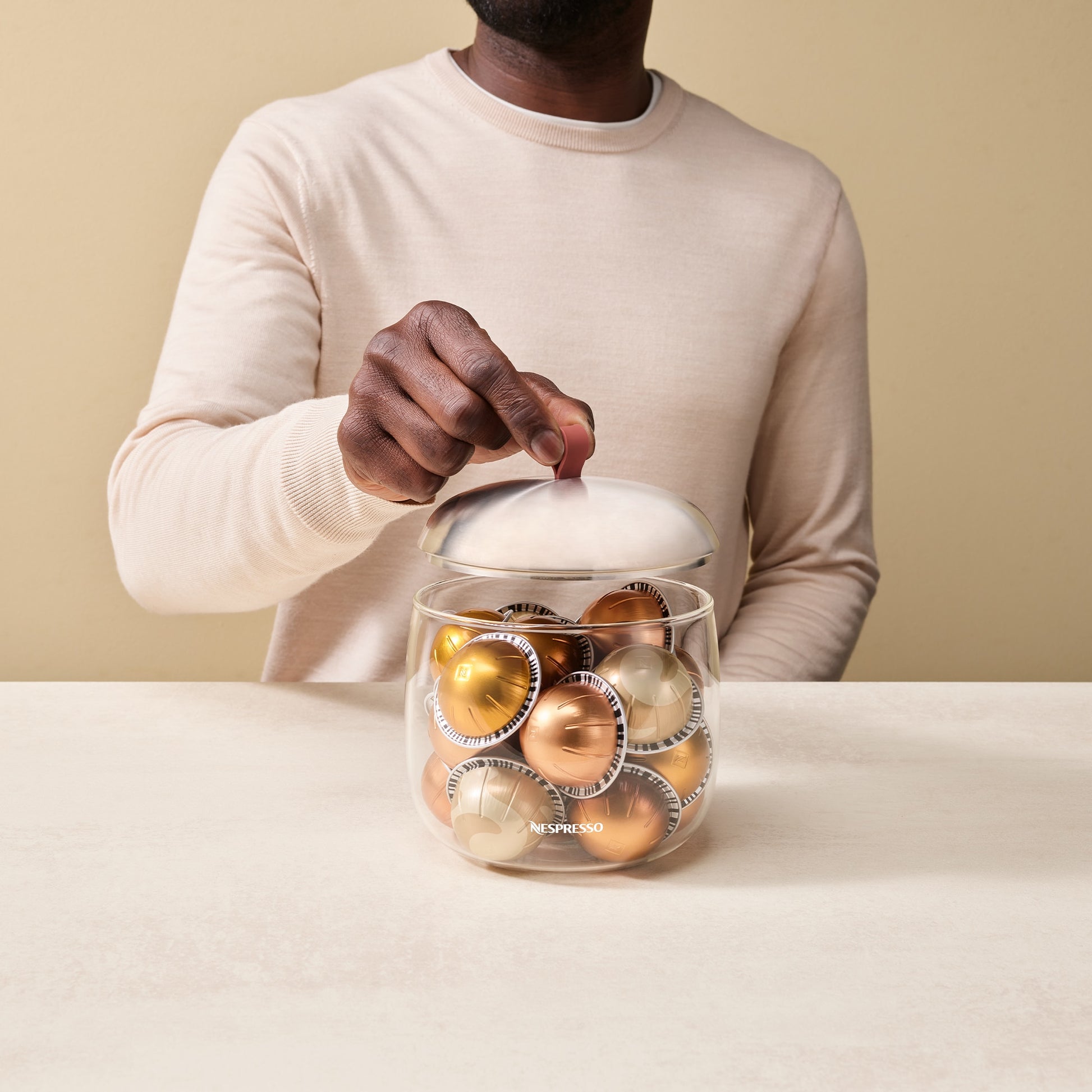 Lume Mia Capsule Dispenser - Medium