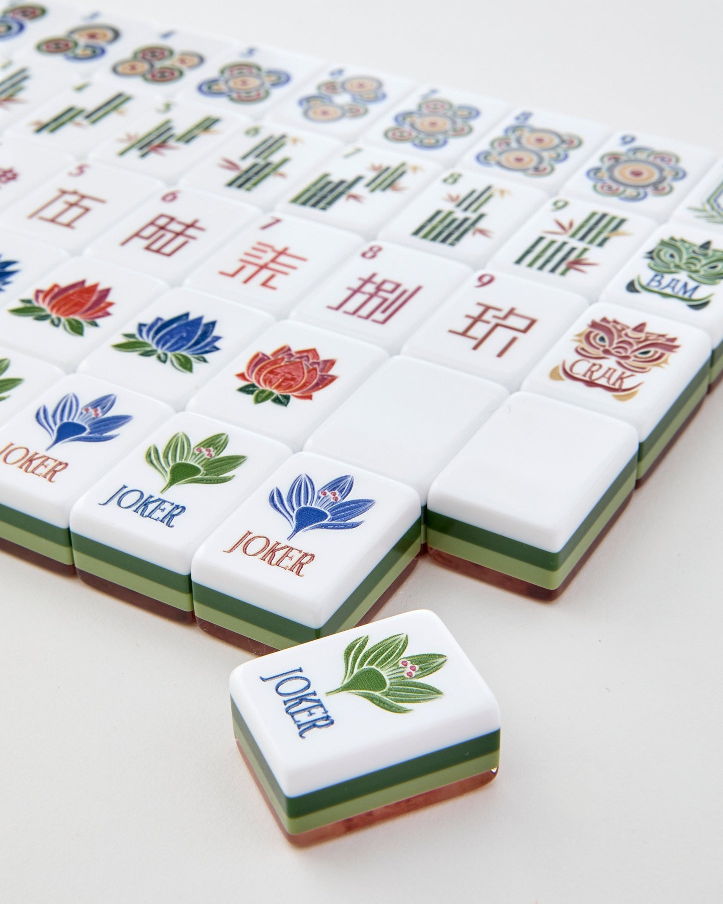 American Mahjong Tile Set Sage and Olive Burl Wood Pattern Design for Game Nights 160 Piece Acrylic Set